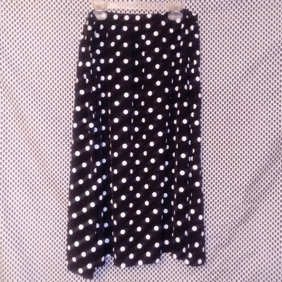 Vintage Dresses & Skirts - VINTAGE Polka-Dot Skirt 16P Black & White